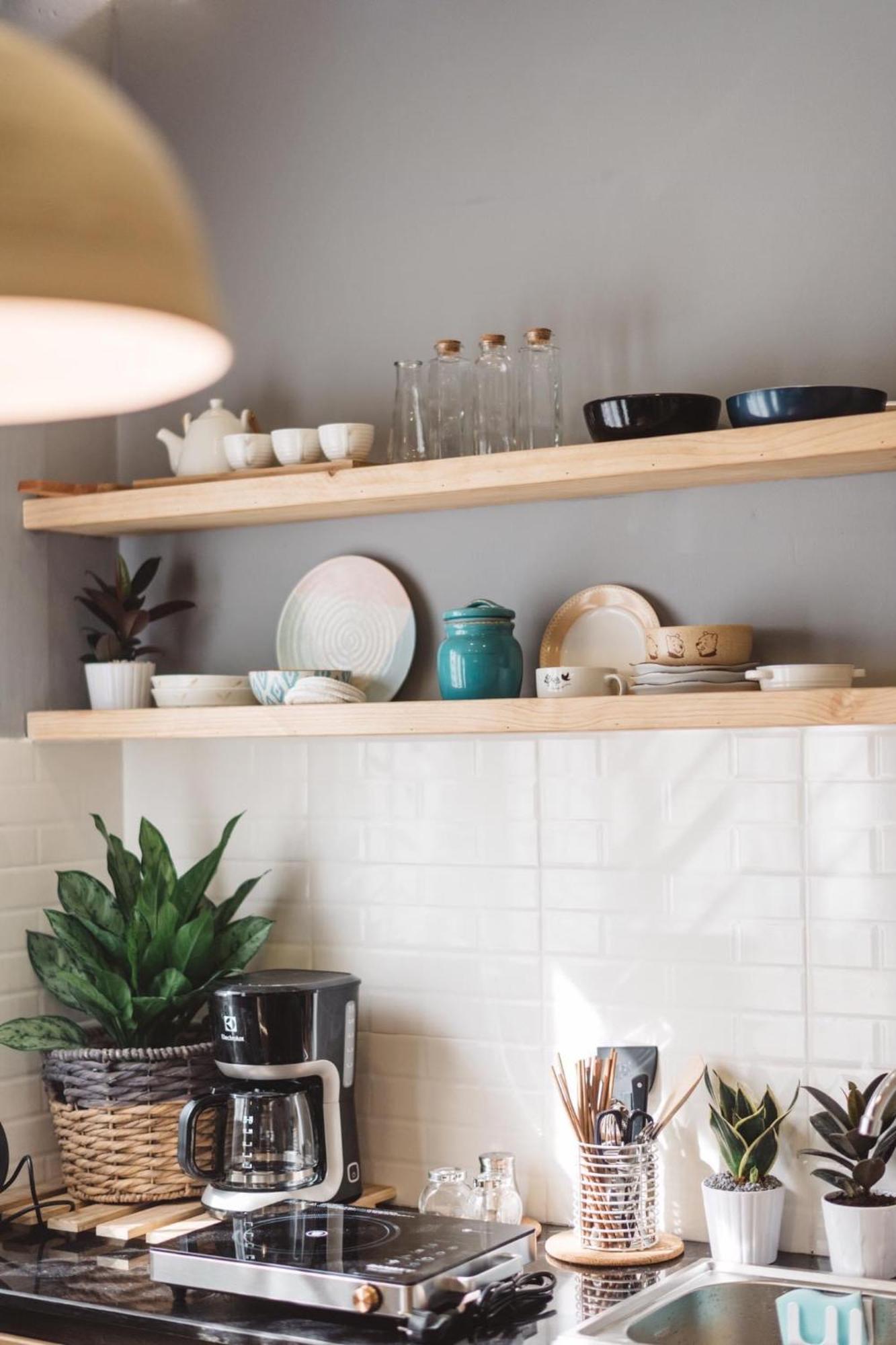 Stay&chill H.2 Steps Away From Bustling Bui Vien *